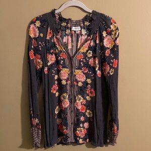 Grace & Lace blouse sz Med